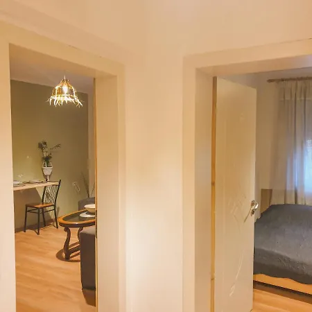 Limehouse Skanderbeg Square Center *