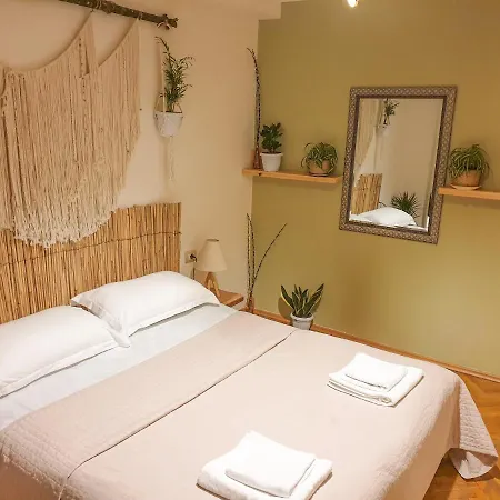 Limehouse Skanderbeg Square Center