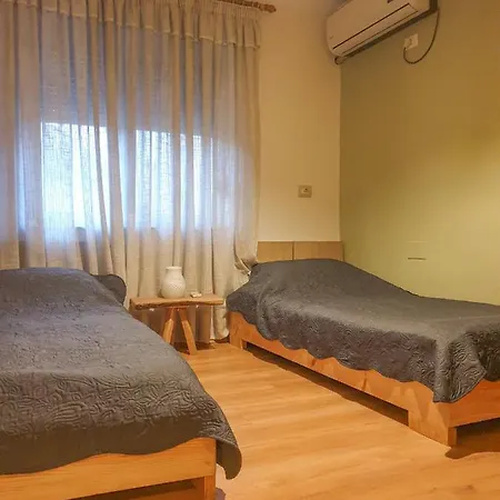 Limehouse Skanderbeg Square Center Daire *