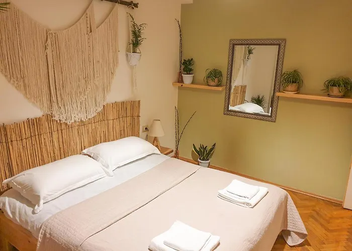 Limehouse Skanderbeg Square Center