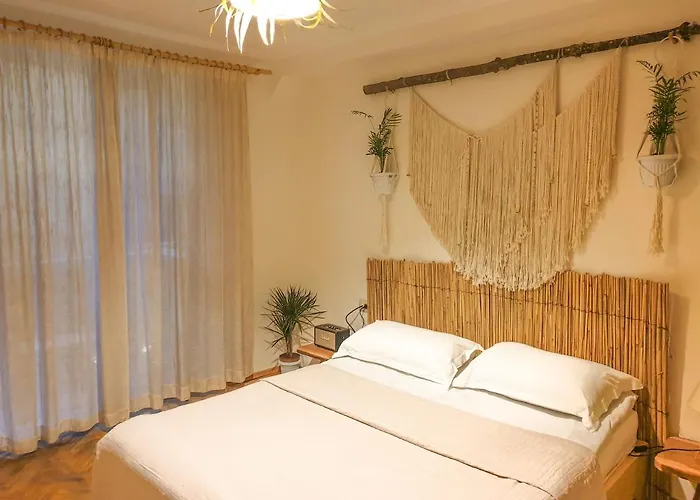 Limehouse Skanderbeg Square Center Apartment Tirana