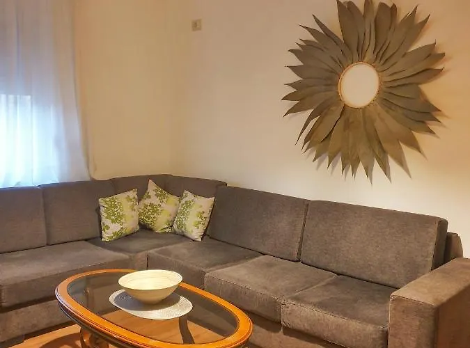 Limehouse Skanderbeg Square Center