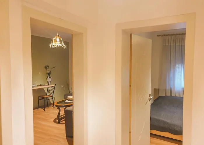 Limehouse Skanderbeg Square Center *