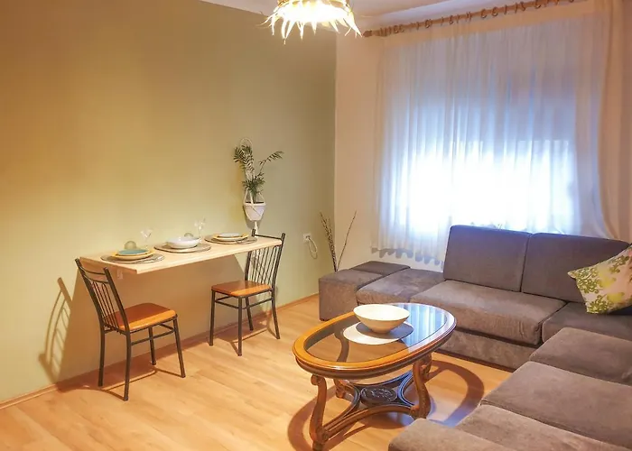 Limehouse Skanderbeg Square Center